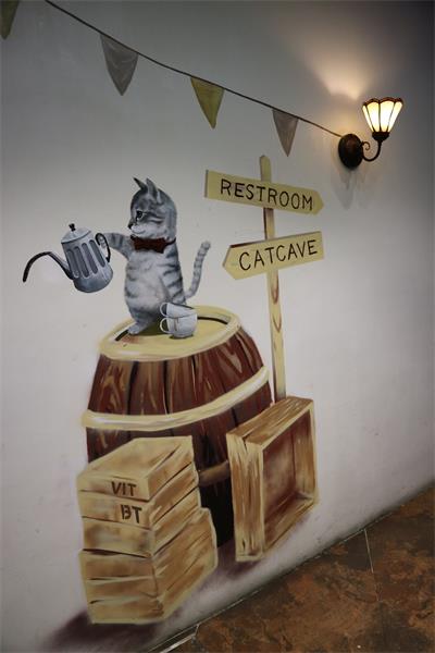 Cat cave café