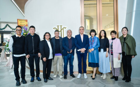 澳門新興國際性畫廊Humarish Club於12月25日隆重開幕揭幕首展「從H853出發 ─中國當代藝術家聯展星級陣容參展為本澳年度藝術界壓軸盛會