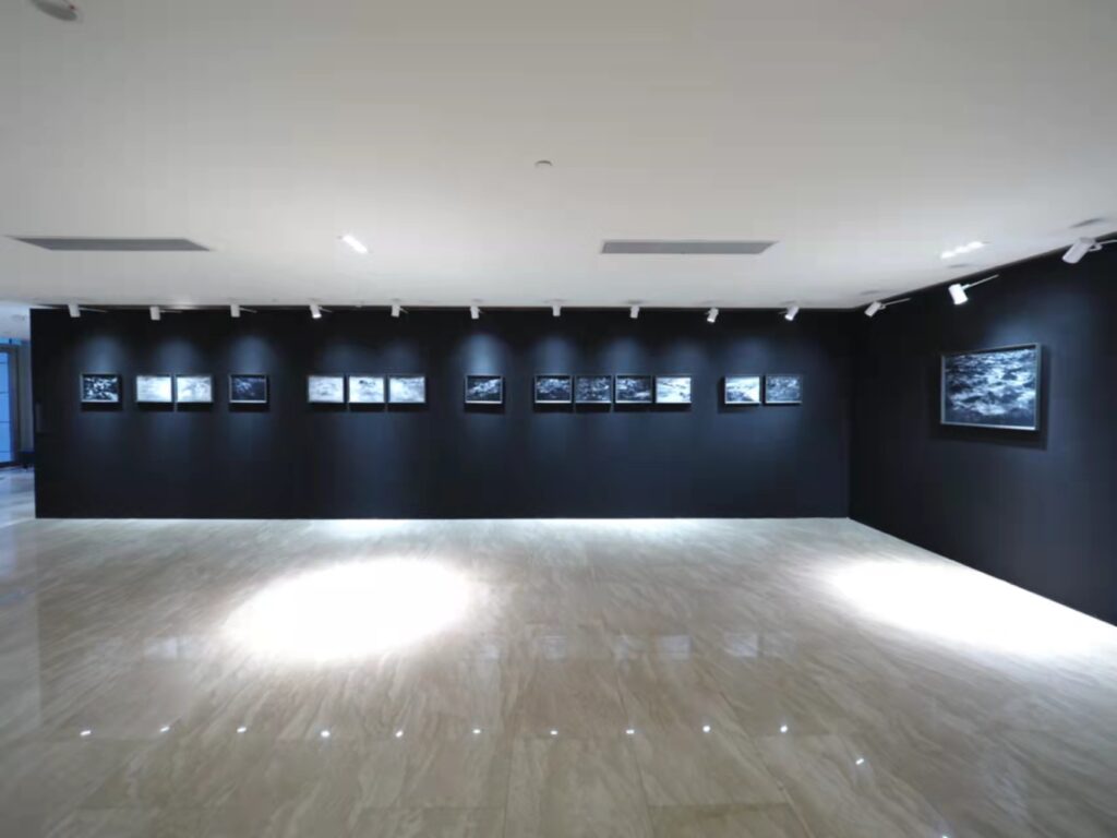 藝術家與觀賞者的距離——專訪黎小傑