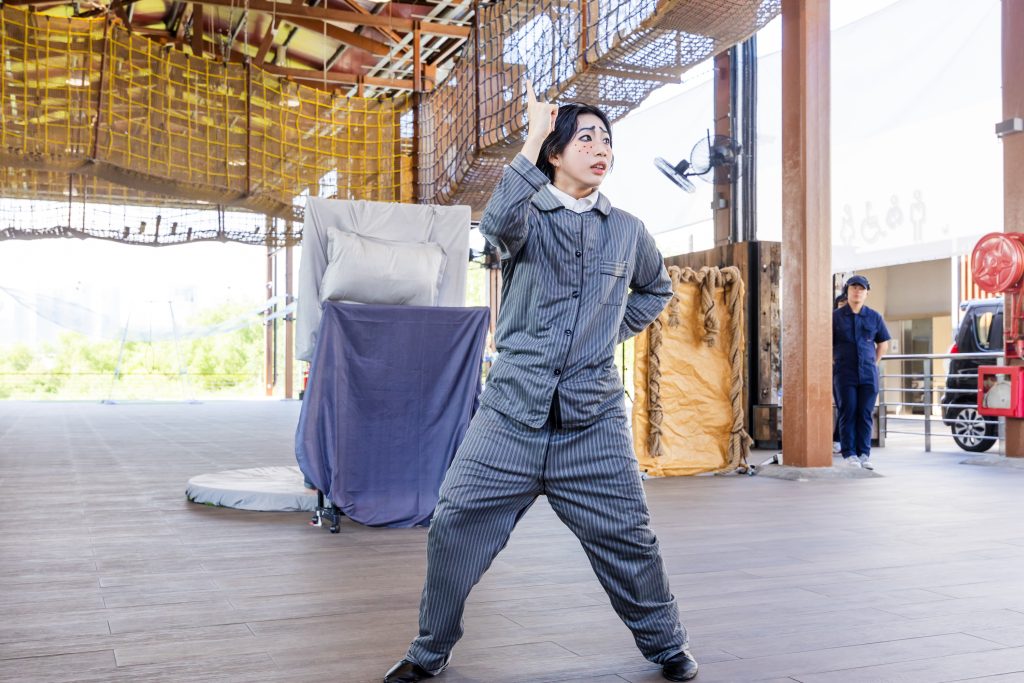 在荔枝碗中尋回童心