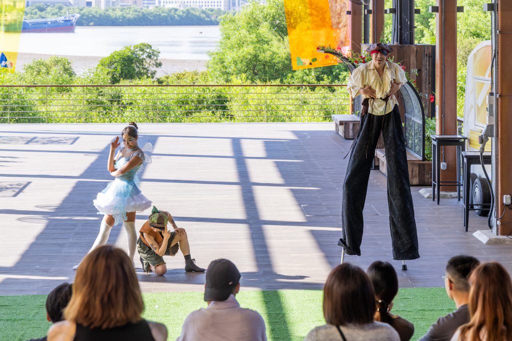 在荔枝碗中尋回童心