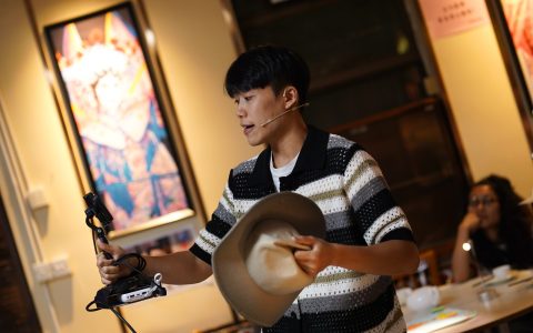 在茶樓尋找團聚的意義——澳門城市藝穗節劇目《獨腳宴》