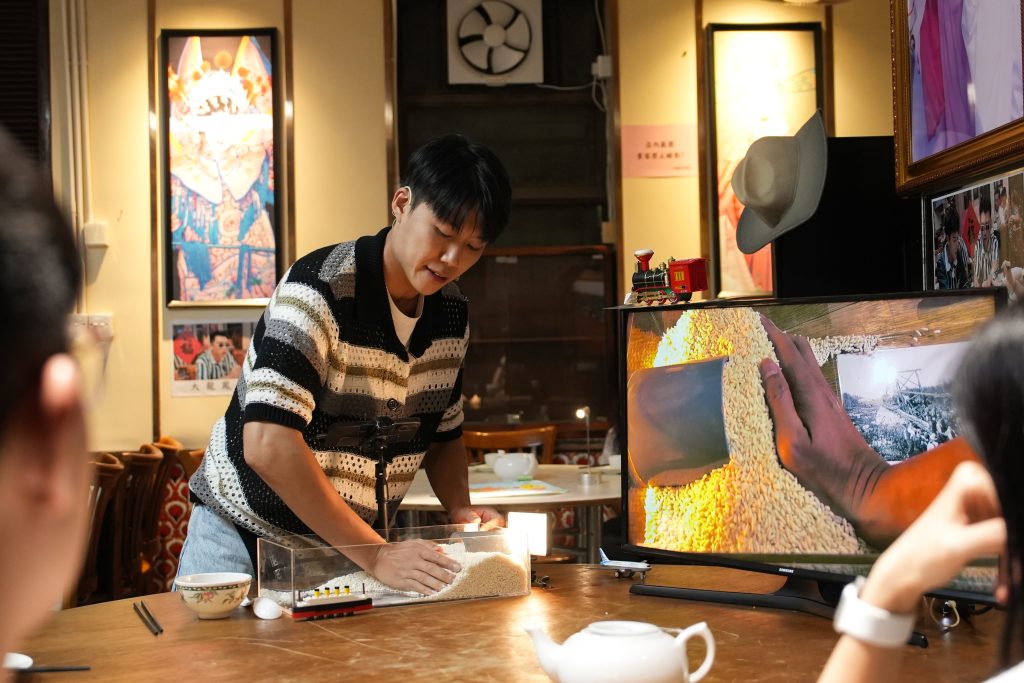 在茶樓尋找團聚的意義——澳門城市藝穗節劇目《獨腳宴》