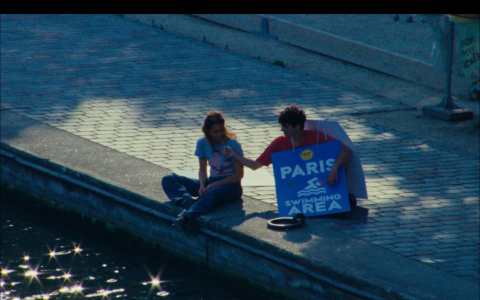 《滑板禁止！》感受美好生活