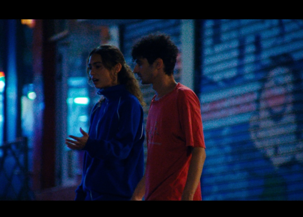 《滑板禁止！》感受美好生活