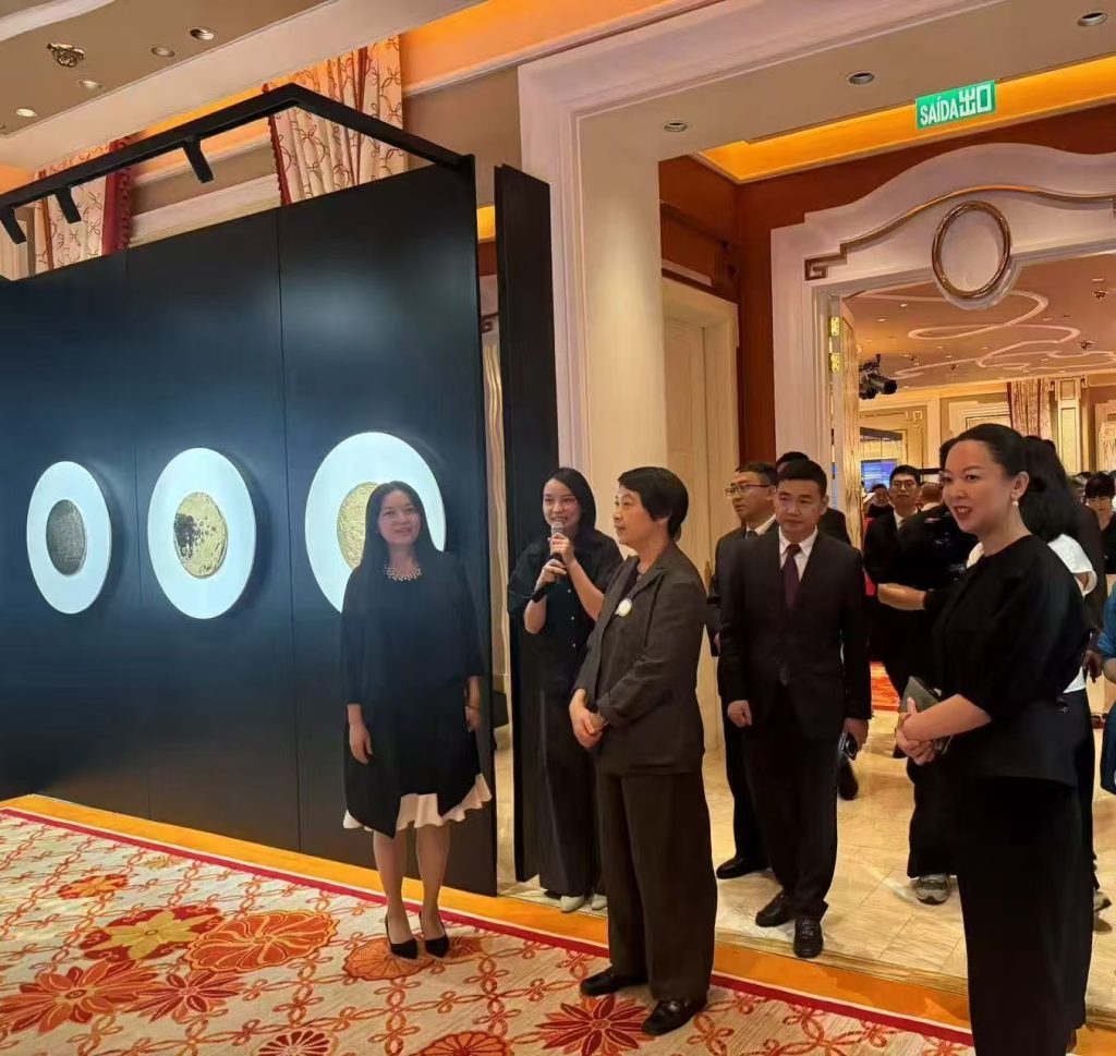 張曦之以陶藝致敬“澳科一號”