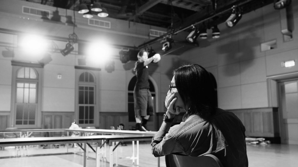 在對話與針砭之間：藝評人莫兆忠訪談錄