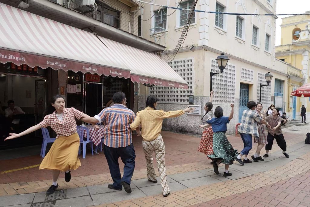 在劇場邊緣的隨筆──與劇評寫作者沅泱的對話