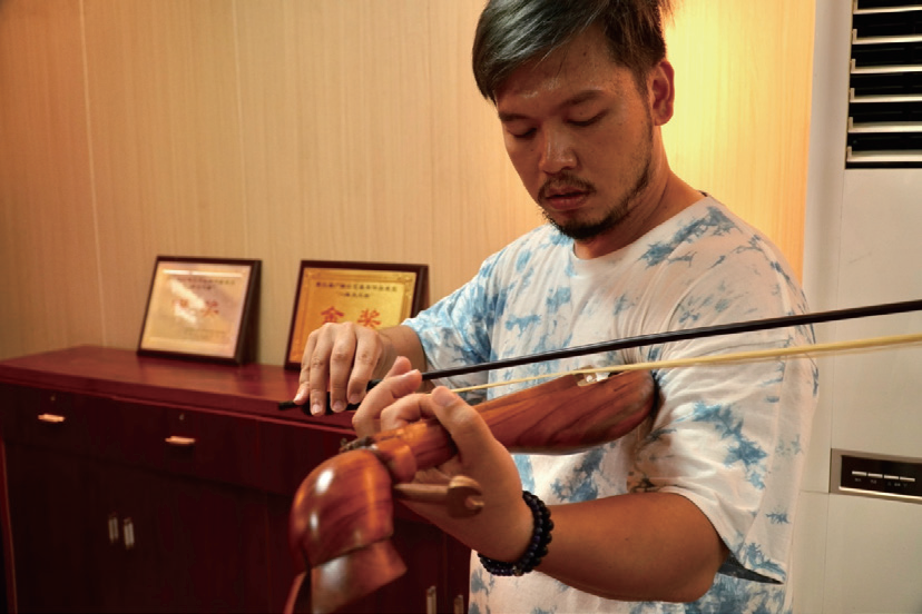 《融和門：浮華與質樸之間》——潘君保的音樂對話