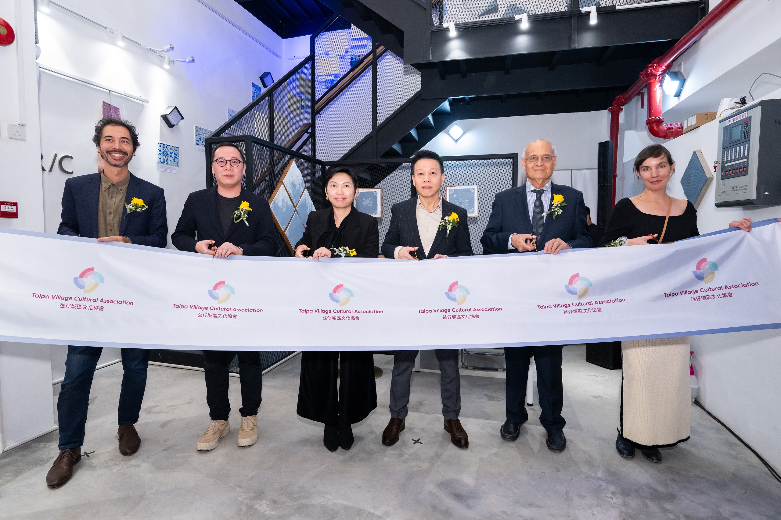 「浪潮之影響」正式開幕