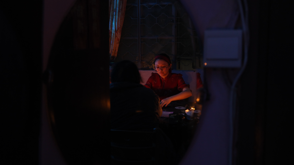 在消逝的迷宮中，重構記憶之場：評怪老樹劇團《祐漢新新村》