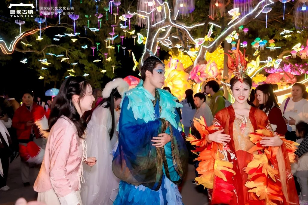 光敘山海:非遺彩燈點亮珠海百年園林