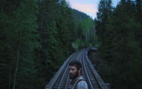 《鐵路夢影》肥皂泡般的美國夢