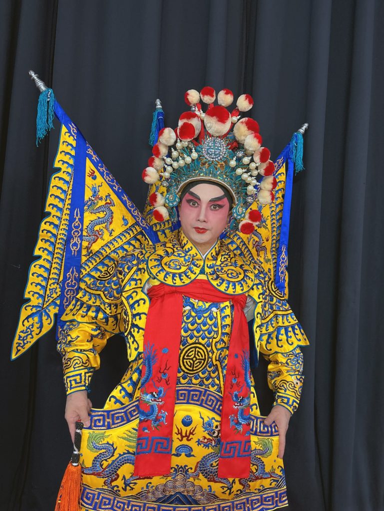 粵劇傳承的破局與新生——專訪澳門資深粵劇藝術家朱振華