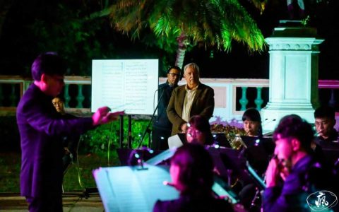 目送管樂隊走過：1818-1935年殖民時期澳門音樂生活中的宗教信仰與軍事防衛