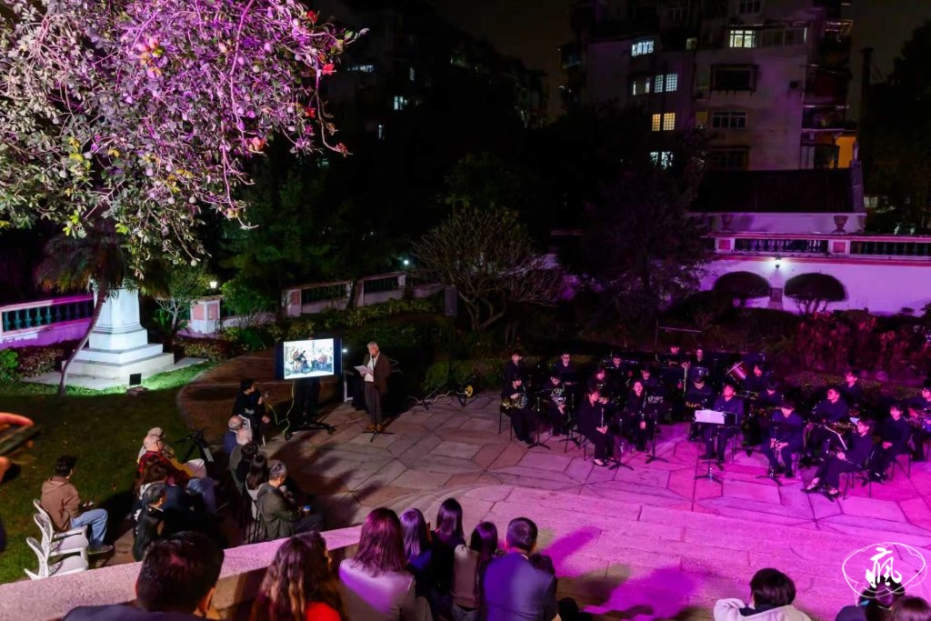 目送管樂隊走過：1818-1935年殖民時期澳門音樂生活中的宗教信仰與軍事防衛