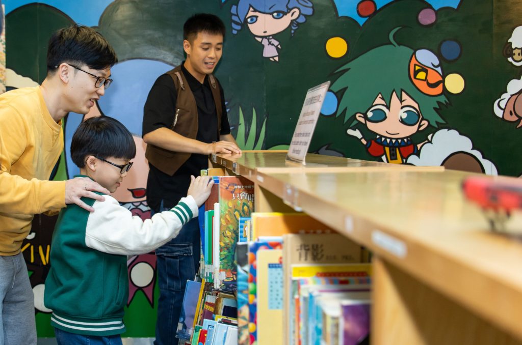 文化局公共圖書館10月推親子閱讀活動 藏書樓導賞及做一日圖書館館員活動開放報名